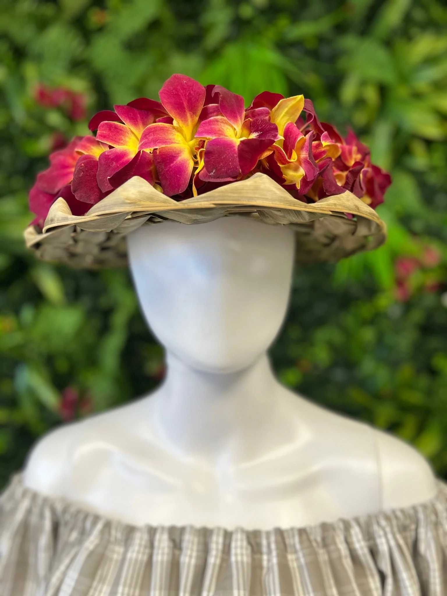 Graduation Cap Lei Po'o - Orchid Only - Image 5
