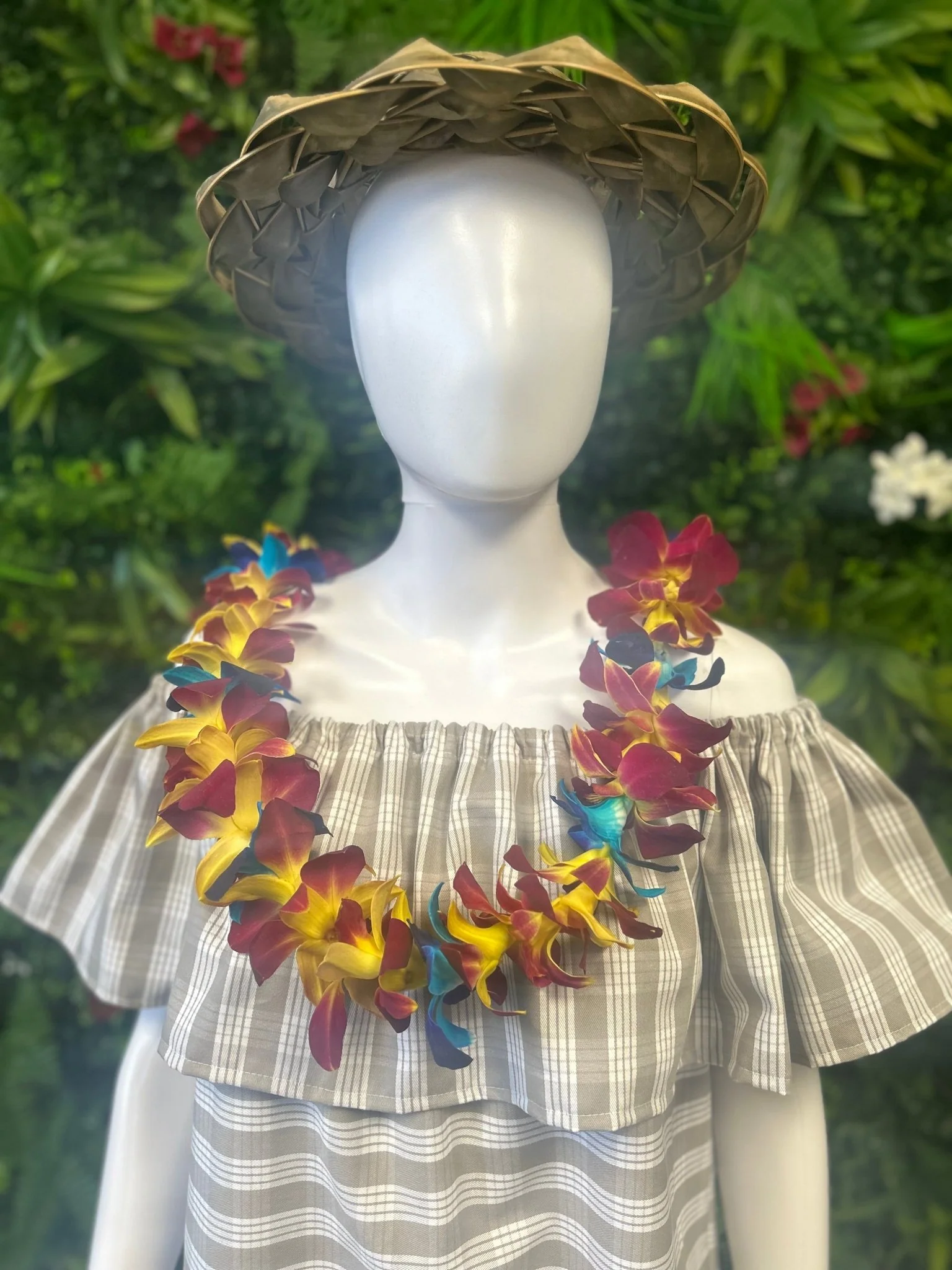Single Orchid Trace Orchid Lei - Image 10