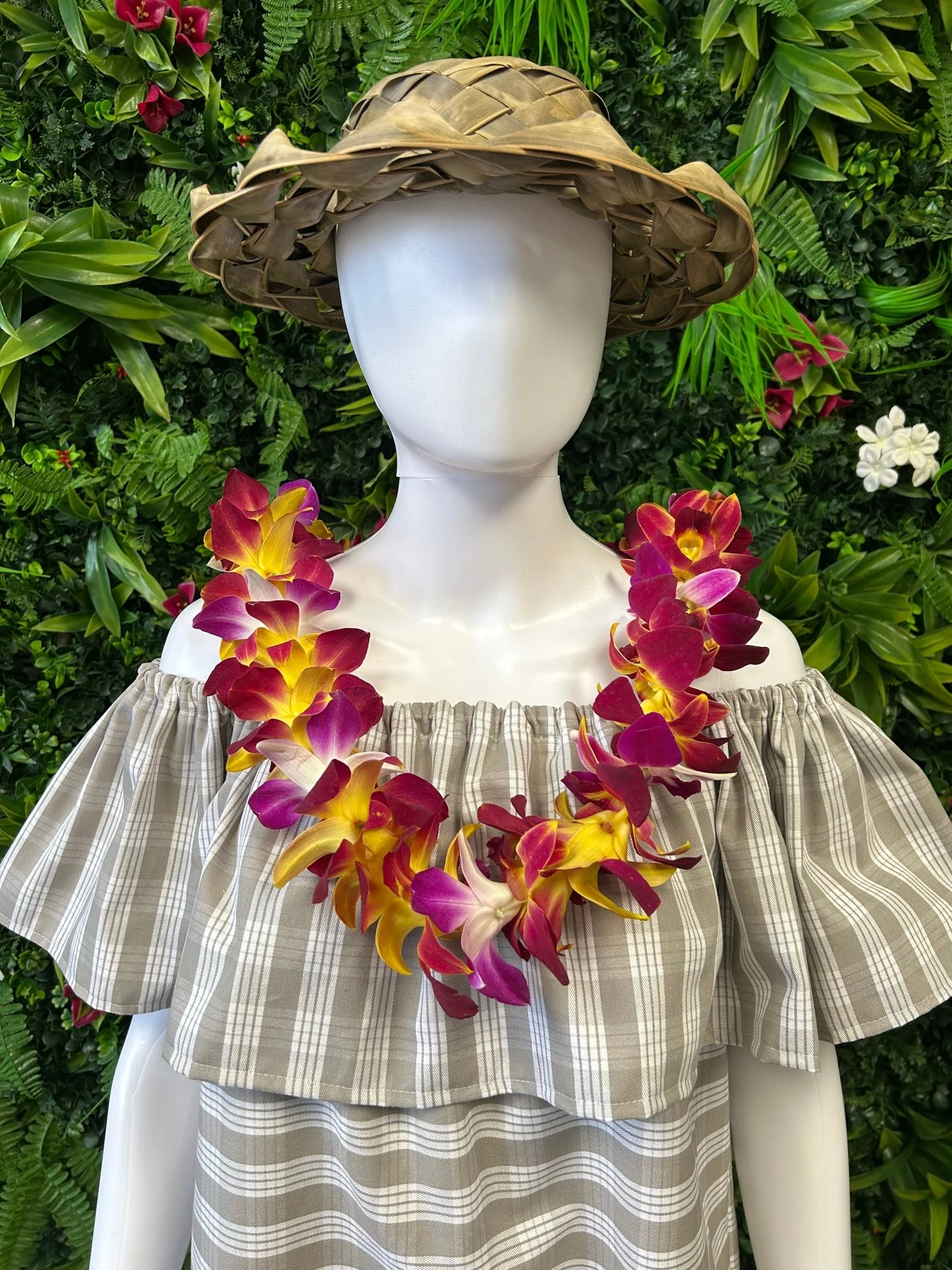 Single Orchid Trace Orchid Lei - Image 12