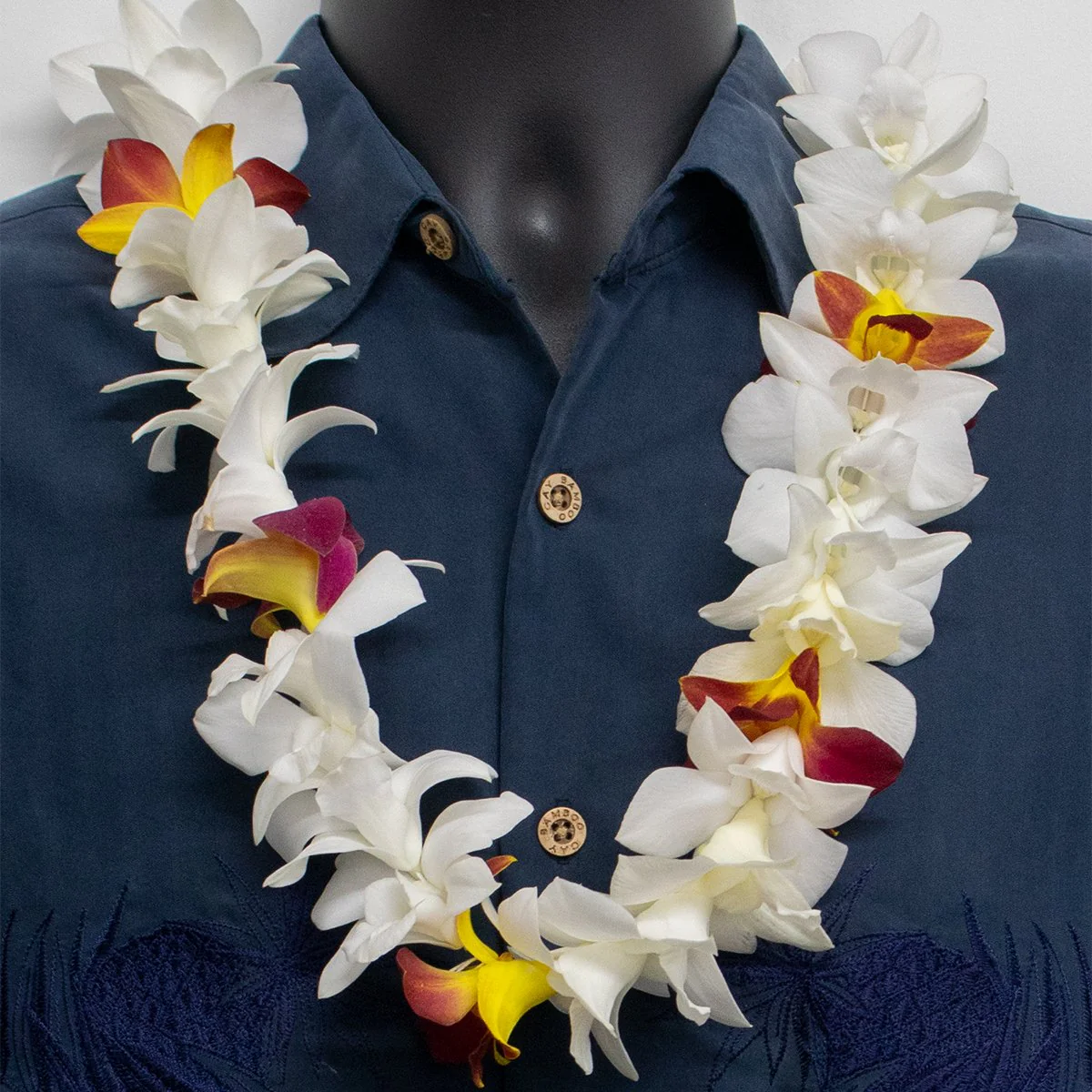 Single Orchid Trace Orchid Lei - Image 4